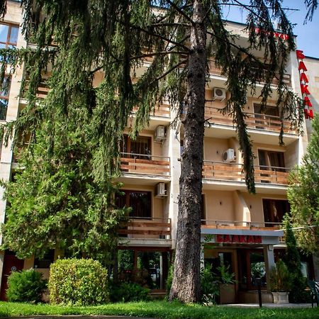 Hotel Balkan Botevgrad Exterior foto