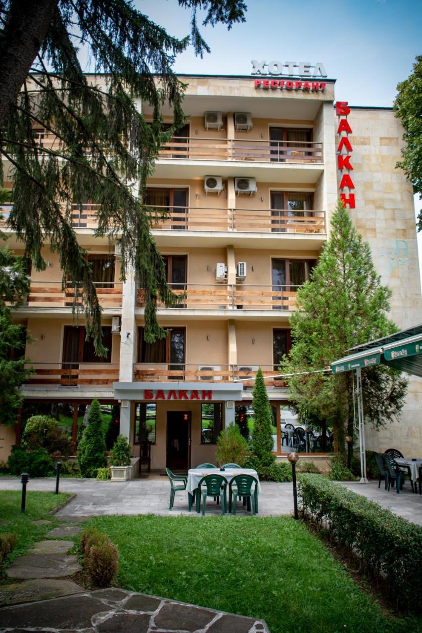 Hotel Balkan Botevgrad Exterior foto